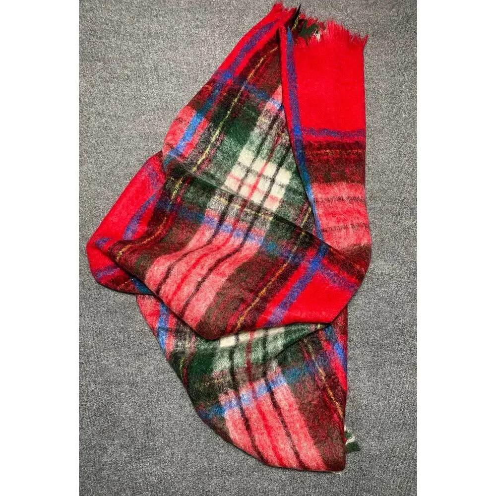 VTG Glen Cree Scottish Mohair Blanket, Red, Green, Tartan Plaid Excellent Cond.
